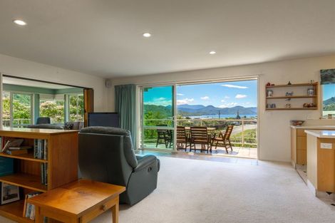 Photo of property in 34 Moana View Road, Waikawa, Picton, 7220