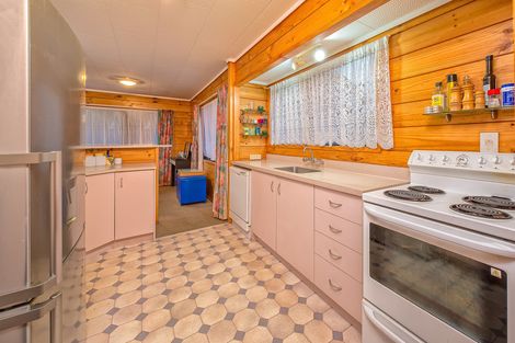 Photo of property in 2/14 Saint Annes Crescent, Wattle Downs, Auckland, 2103