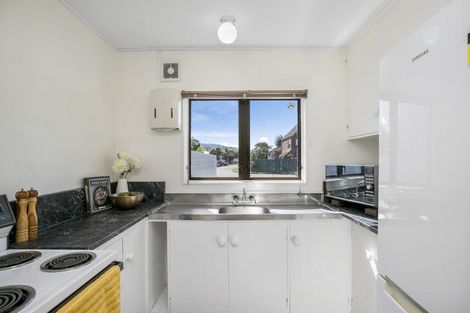 Photo of property in 9/17 Randwick Crescent, Moera, Lower Hutt, 5010