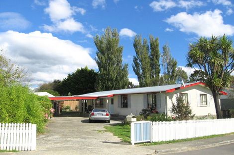 Photo of property in 47 Blueberry Grove, Timberlea, Upper Hutt, 5018