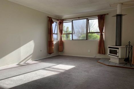 Photo of property in 4 Felicity Place, Unsworth Heights, Auckland, 0632