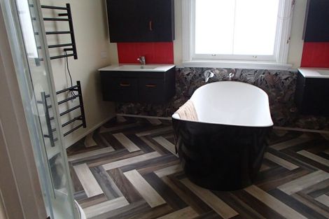 Photo of property in 11 Ada Street, Hokowhitu, Palmerston North, 4410