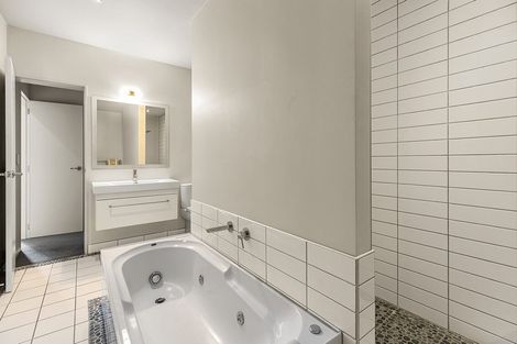 Photo of property in 1/142 Onslow Road, Khandallah, Wellington, 6035