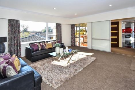 Photo of property in 78 Ray Small Drive, Pahurehure, Papakura, 2113