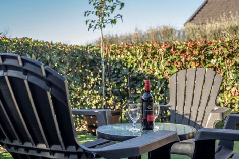 Photo of property in 35 Lilac Close, Cambridge, 3434