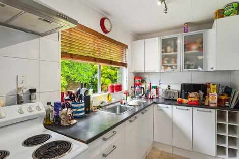 Photo of property in 8 He Awa Crescent, Waikanae, 5036