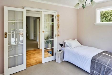 Photo of property in 37 Kotari Road, Days Bay, Lower Hutt, 5013