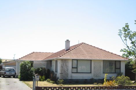 Photo of property in 55 Bickerton Street, Wainoni, Christchurch, 8061