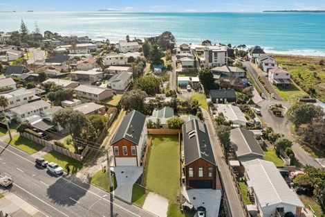Photo of property in 1335d Papamoa Beach Road, Papamoa Beach, 3118