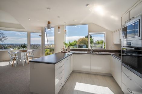 Photo of property in 1 Overdale Drive, Cashmere, Christchurch, 8022