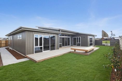 Photo of property in 5 Picadilly Avenue, Casebrook, Christchurch, 8051