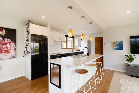 Photo of property in 15 Kinmont Crescent, Kinmont Park, Mosgiel, 9024