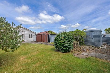Photo of property in 77 Shamrock Street, Takaro, Palmerston North, 4412