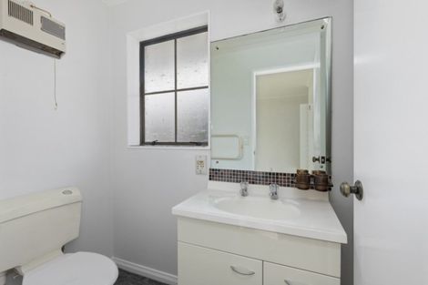 Photo of property in 27 Waddington Drive, Naenae, Lower Hutt, 5011