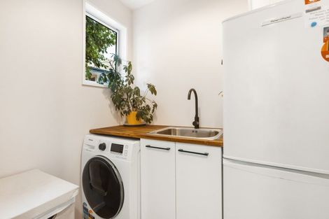 Photo of property in 84 Sunderland Street, Clyde, 9330