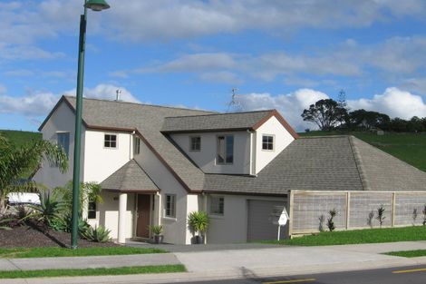 Photo of property in 29 Tauranga Place, Orewa, 0931