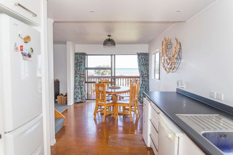 Photo of property in 68 Akitio Esplanade, Akitio, Pongaroa, 4991