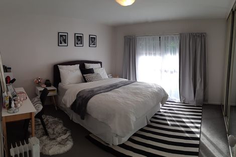 Photo of property in 1/86 Mountbatten Avenue, Hillcrest, Auckland, 0627