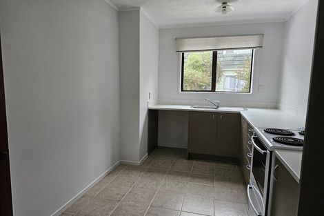 Photo of property in 6/2 Burdendale Grove, Churton Park, Wellington, 6037
