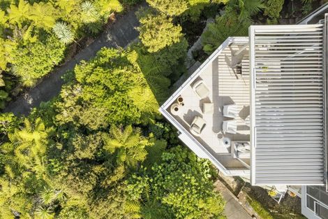 Photo of property in 2/39 Eastcliffe Road, Castor Bay, Auckland, 0620