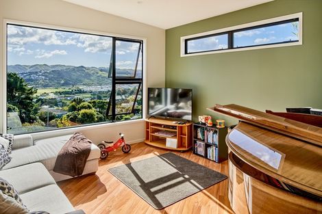 Photo of property in 30a Lagden Street, Camborne, Porirua, 5026