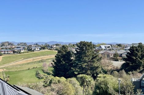 Photo of property in 35 Glenview Terrace, Highfield, Timaru, 7910