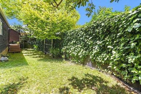 Photo of property in 437a Point Chevalier Road, Point Chevalier, Auckland, 1022