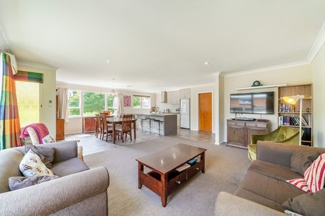 Photo of property in 3 Maoribank Grove, Brown Owl, Upper Hutt, 5018