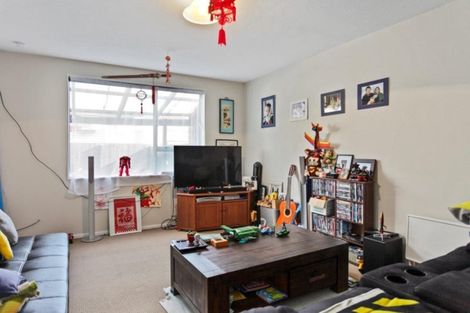 Photo of property in 2/19 Hargest Crescent, Sydenham, Christchurch, 8023