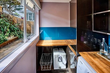 Photo of property in 118 Dimock Street, Titahi Bay, Porirua, 5022