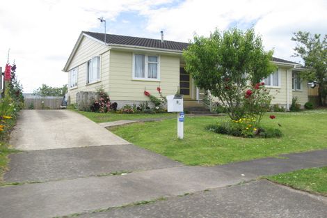 Photo of property in 8 Heyford Close, Mangere, Auckland, 2022