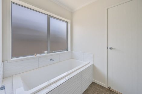 Photo of property in 40 Hurunui Drive, Te Awa, Napier, 4110