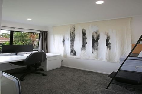 Photo of property in 1/28 Manuka Road, Glenfield, Auckland, 0629