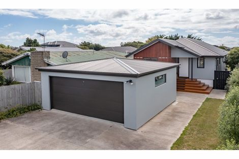 Photo of property in 357 Estuary Road, South New Brighton, Christchurch, 8062