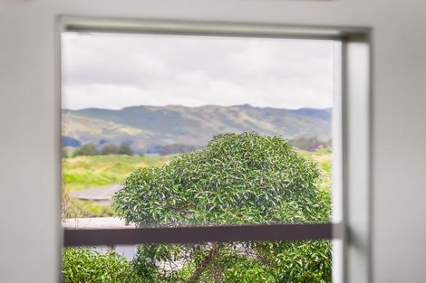 Photo of property in 38 Pharazyn Avenue, Waikanae Beach, Waikanae, 5036