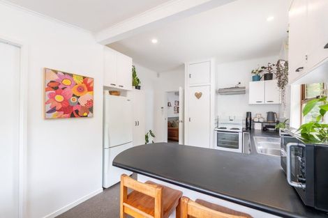 Photo of property in 8 Harold Grove, Stokes Valley, Lower Hutt, 5019