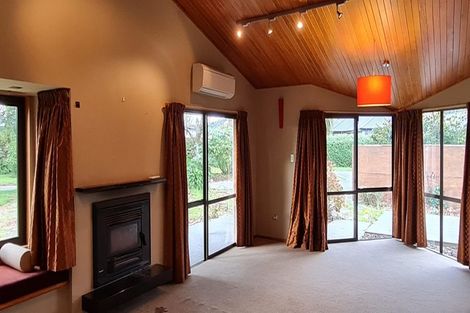 Photo of property in 121 Kennedys Bush Road, Halswell, Christchurch, 8025