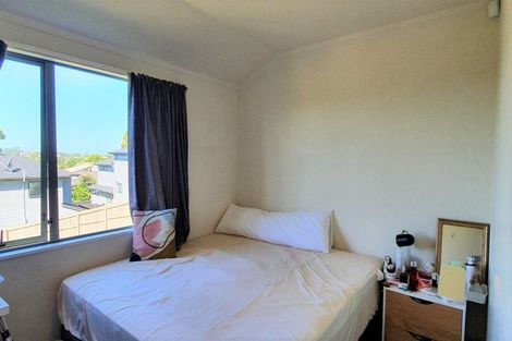 Photo of property in 54b Verran Road, Birkdale, Auckland, 0626