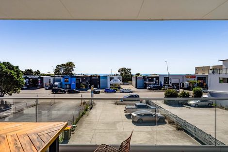 Photo of property in 138 Molesworth Street, New Plymouth, 4312