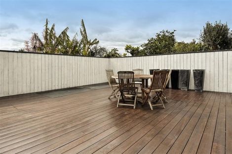 Photo of property in 19a Riro Street, Point Chevalier, Auckland, 1022