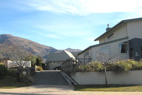 Photo of property in 2b Meadowbrook Place, Wanaka, 9305