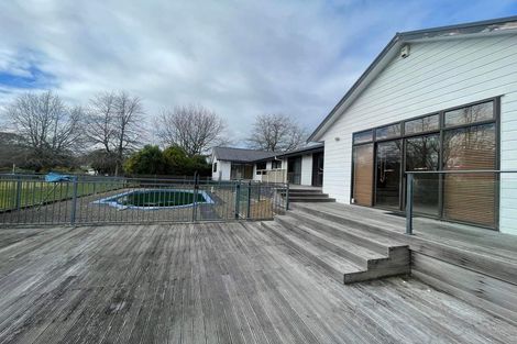 Photo of property in 37 Pitt Road, Runciman, Drury, 2578