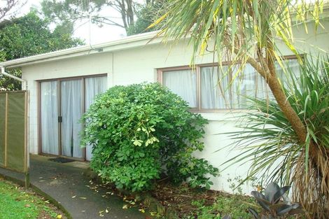 Photo of property in 98 Riverpark Crescent, Henderson, Auckland, 0610