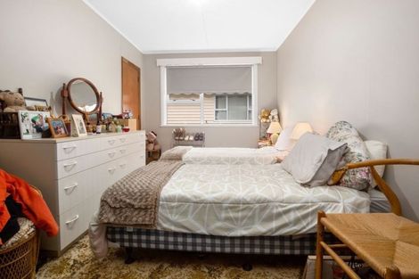 Photo of property in 38 Taylor Terrace, Tawa, Wellington, 5028