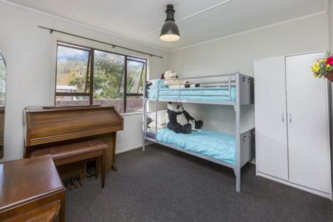 Photo of property in 16 Richard Grove, Stokes Valley, Lower Hutt, 5019