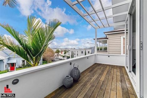 Photo of property in 56 Hackett Street, Saint Marys Bay, Auckland, 1011