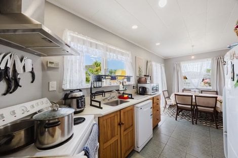 Photo of property in 204 Lascelles Street, Saint Leonards, Hastings, 4120