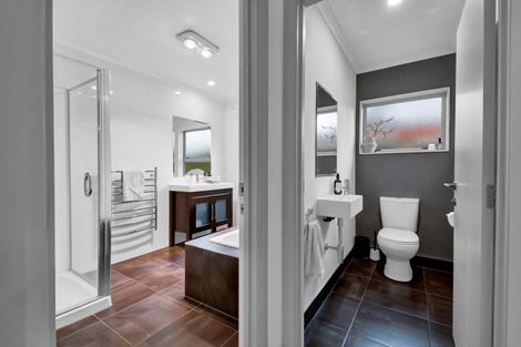 Photo of property in 81 Pacific Drive, Fitzherbert, Palmerston North, 4410