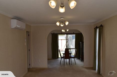 Photo of property in 47a Whites Line West, Woburn, Lower Hutt, 5010