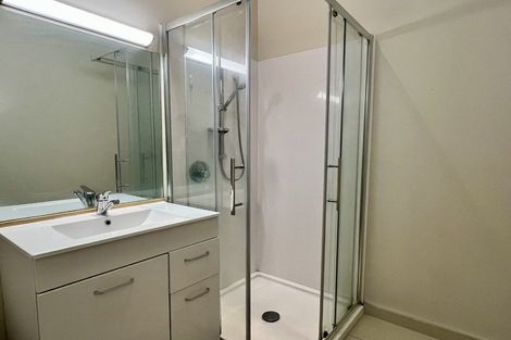 Photo of property in 30 Waimairi Road, Upper Riccarton, Christchurch, 8041